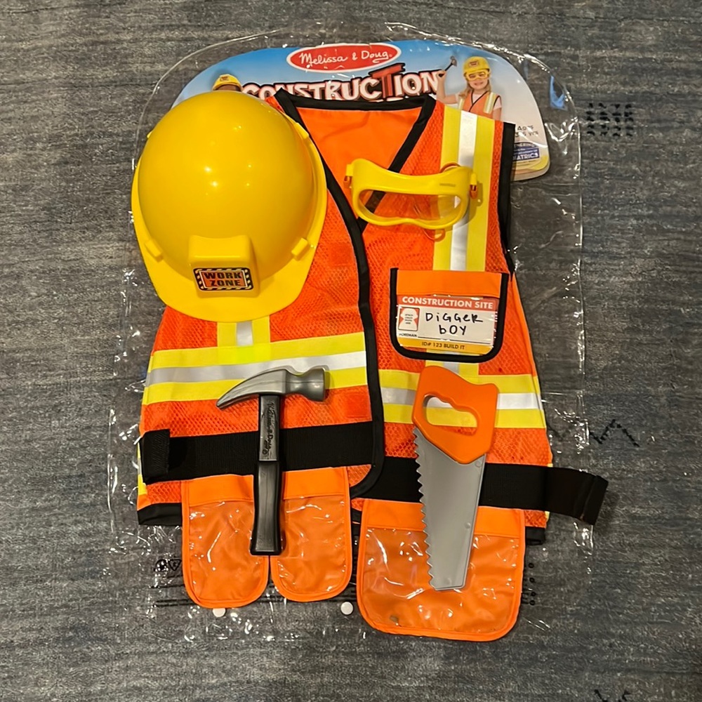 Melissa & Doug Construction Worker Set ages 3-6